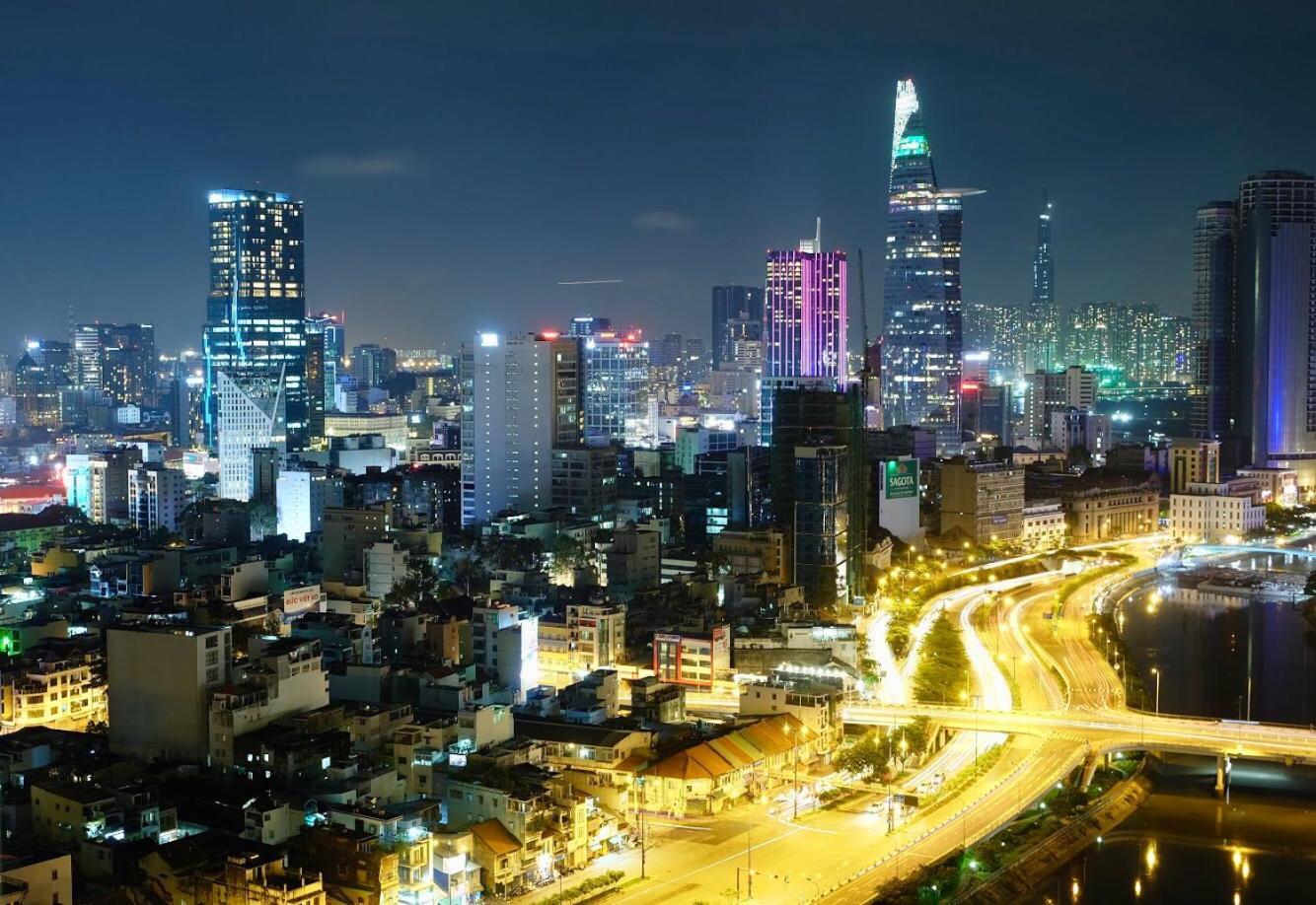 Spacious Saigon - Infinity Pool In Rivergate Bandar Ho Chi Minh Luaran gambar