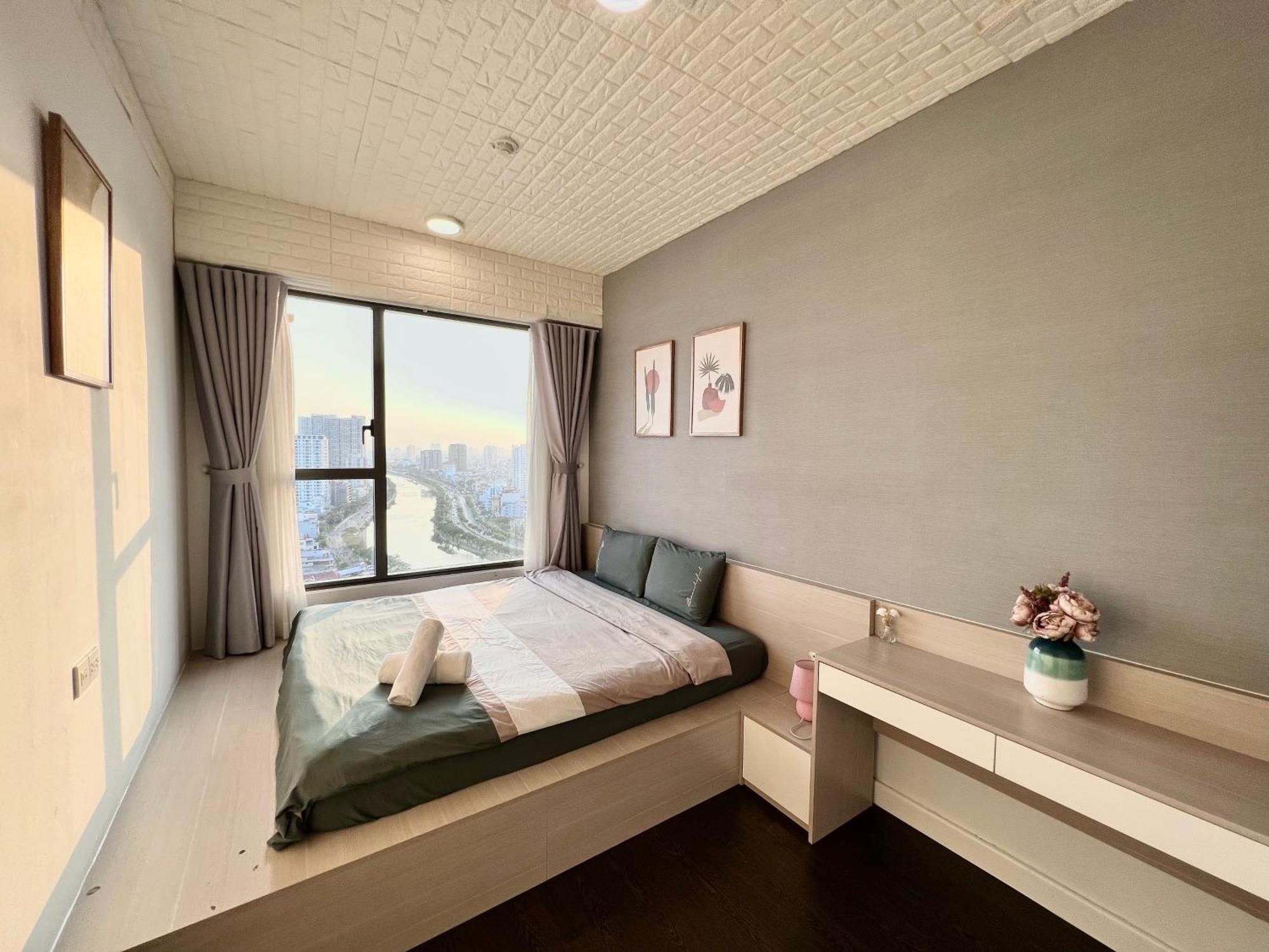 Spacious Saigon - Infinity Pool In Rivergate Bandar Ho Chi Minh Luaran gambar